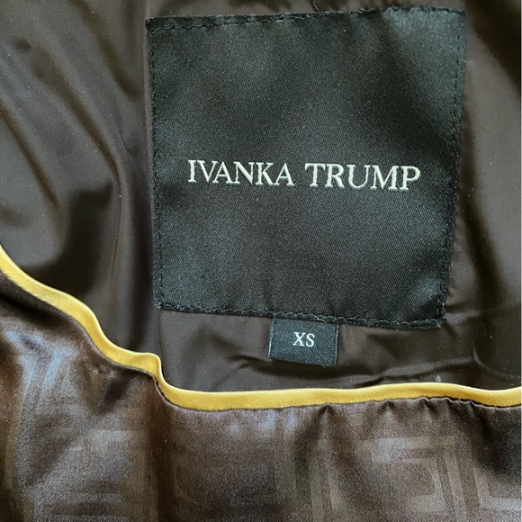 Winter coat, puffer jacket - Picture 6 of 7